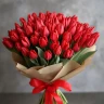 Букет 51 красный тюльпан